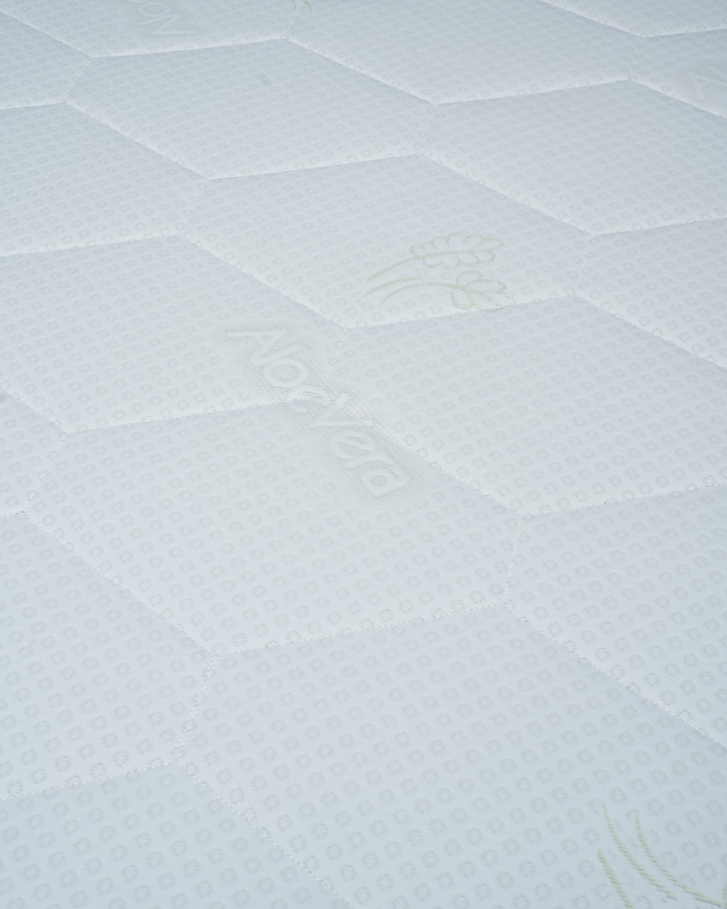 Materasso "Venere" Ibrido Sfoderabile in Tessuto Aloe Vera – Tecnologia Memory, Water Foam e Molle Insacchettate