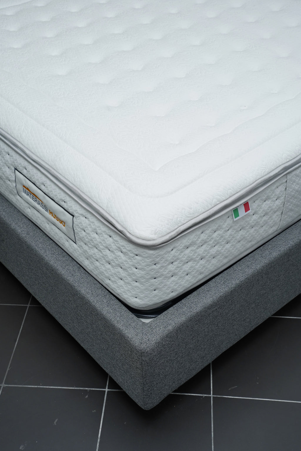 Materasso "Selene" Termofuso Bi-Materiale – Comfort Ergonomico per Tutte le Stagioni